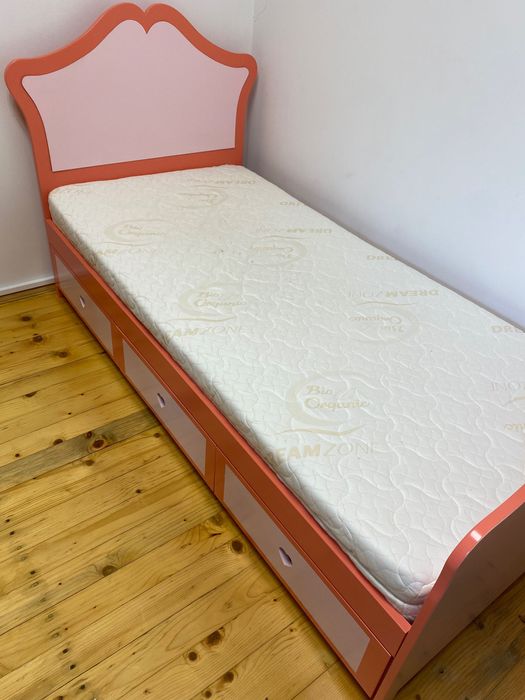 Ліжко дитяче -підліткове для дівчинки