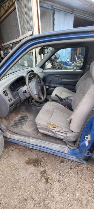 Nissan Navara d22 para as peças
Rua do Barrei