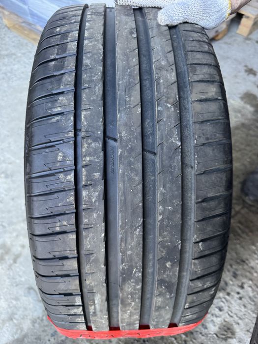 Michelin pilot sort 4 265/40/21.