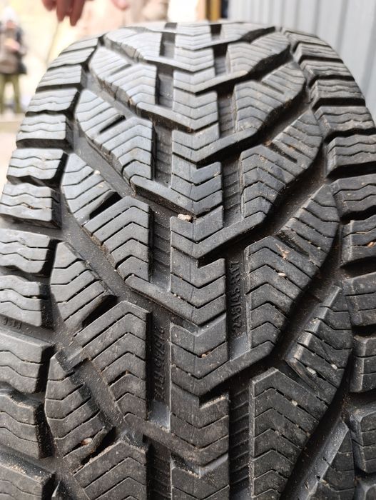 Продам одну шыну