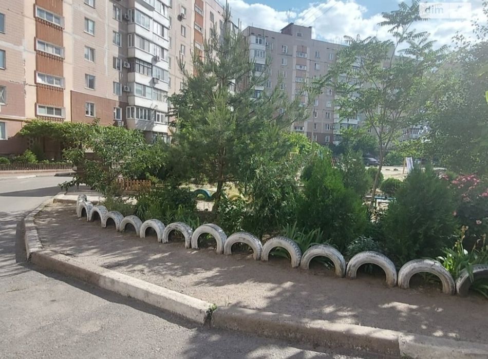 Продаж 3к квартири Південний мікрорайон Піски Пески купити