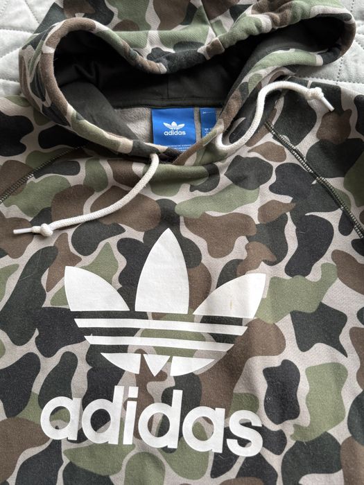 Sweater Adidas padrão camuflado