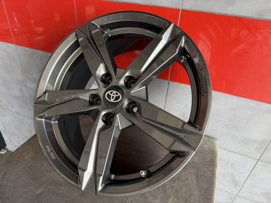 Felgi 17 5x114.3 Toyota Camry C-HR, Kia Ceed, Honda