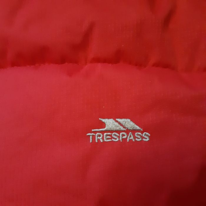 Куртка зимова на дівчинку  152 ріст Trespass