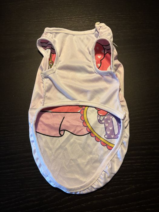Roupa de cadelinha ou gatinha