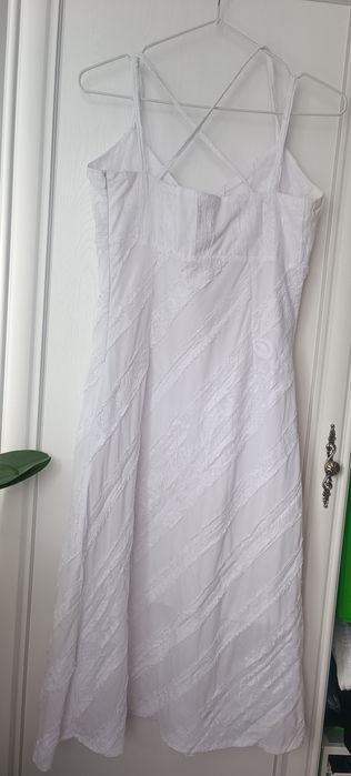 Biała sukienka r36