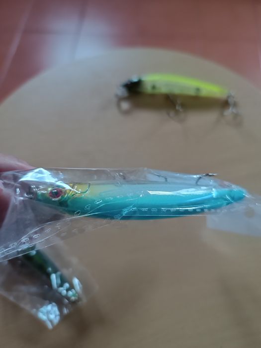 Vendo amostras de pesca spinning