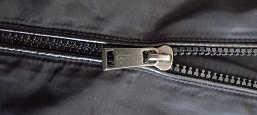 Cienka kurteczka Guess  bluza
