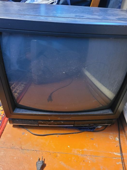 Телевизор рабочий есть  2шт