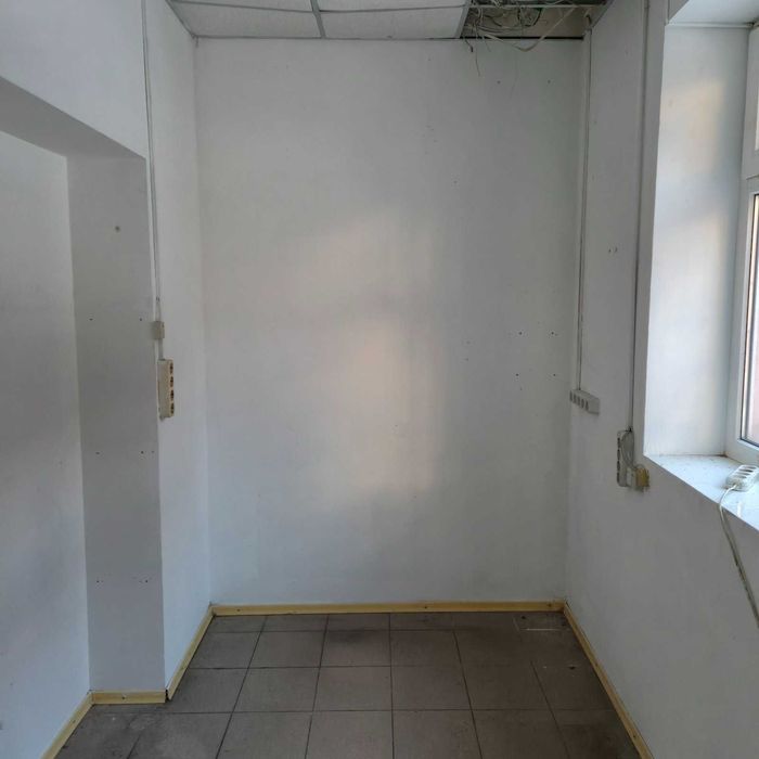 Фасад 245 м², Соборная площадь под магазин.