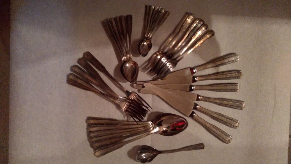 Sztućce srebrne , polskie , komplet - 6 os., pr. 3 ,nieuży. wg.143dkg.