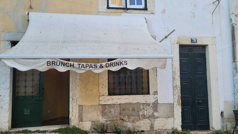 Toldo manual em segunda mão