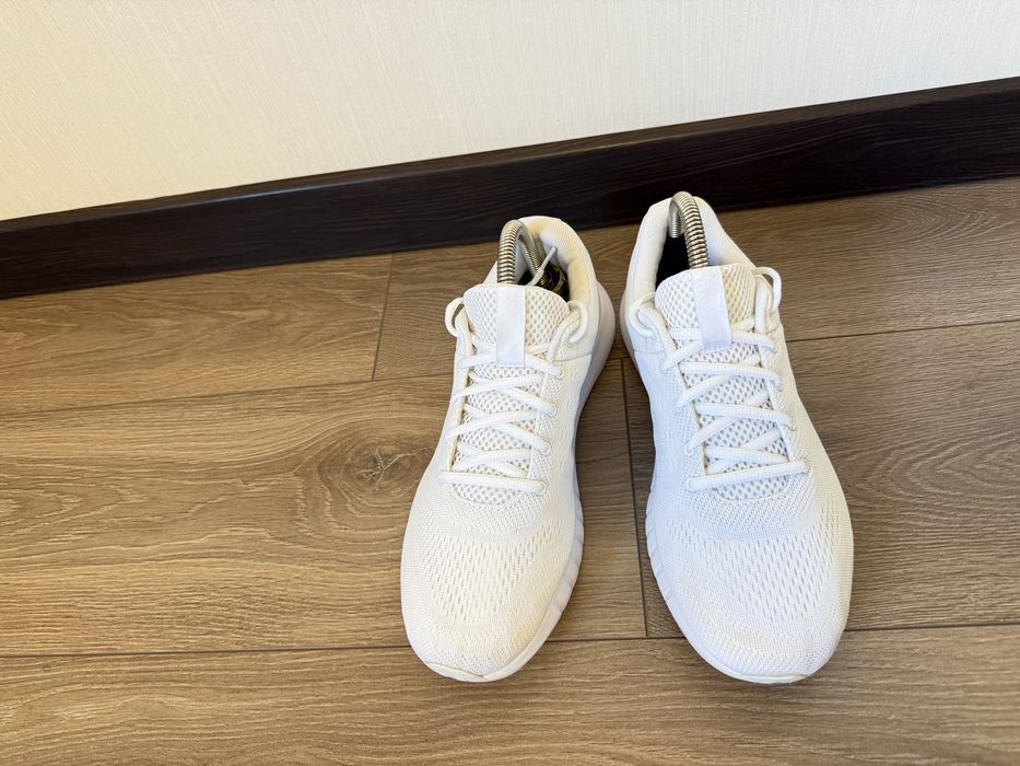 Кросівки Under Armour 41.5-42 розмір