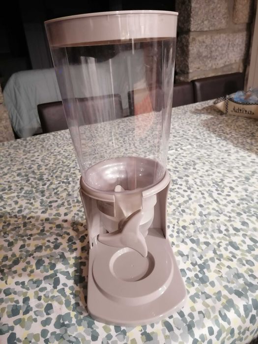 Dispensador cereais