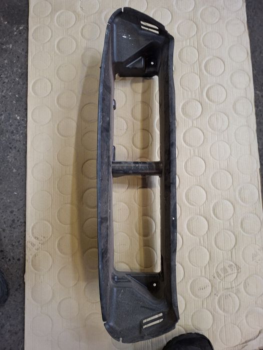 Volvo V40 II wlot powietrza kierownica powietrza