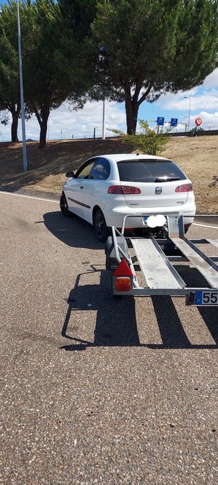 Aluguer atrelado de motos