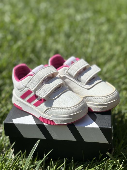 Кросівки Adidas 20 розмір