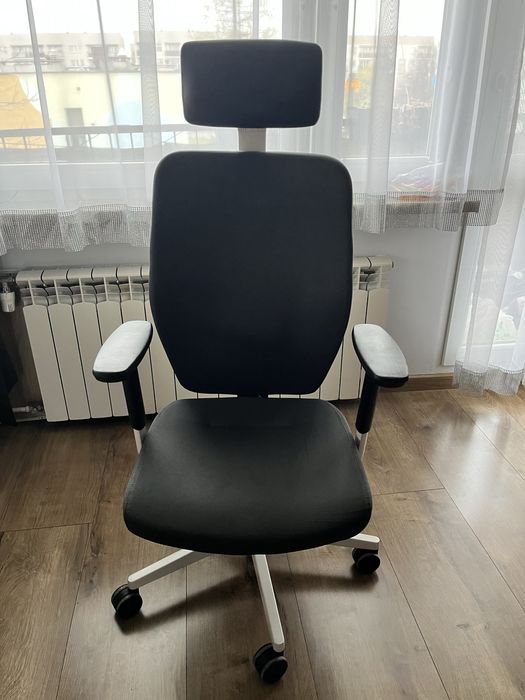 Fotel biurowy/krzesło obrotowe polskiego producenta BEJOT