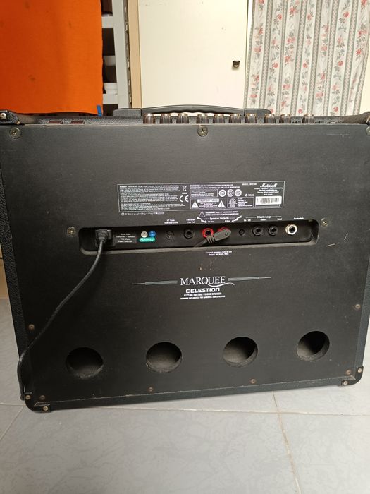 Amplificador Marshall a válvulas