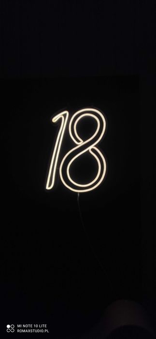 Neon, ledon 18 cyfra