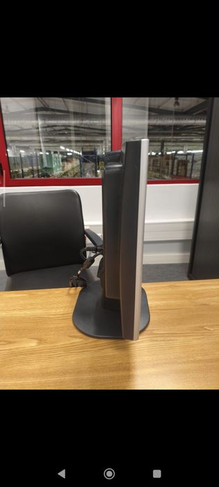 Monitor LG e Monitor HP