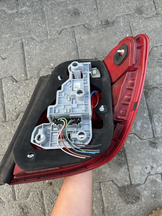 Задній стоп Mercedes-Benz w204 c-class