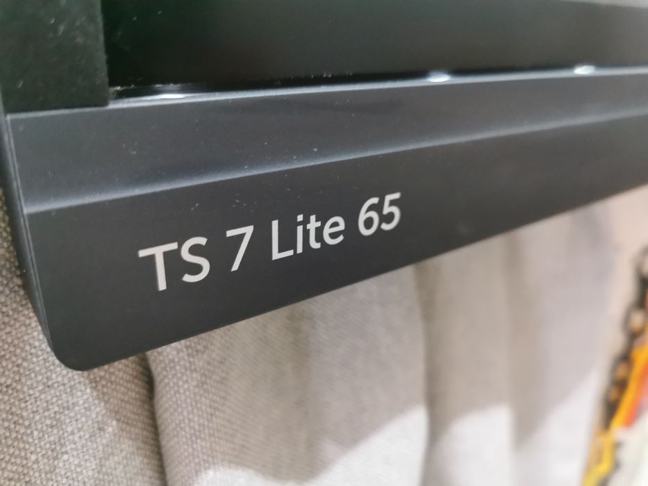 Monitor interaktywny + stelaż na kółkach