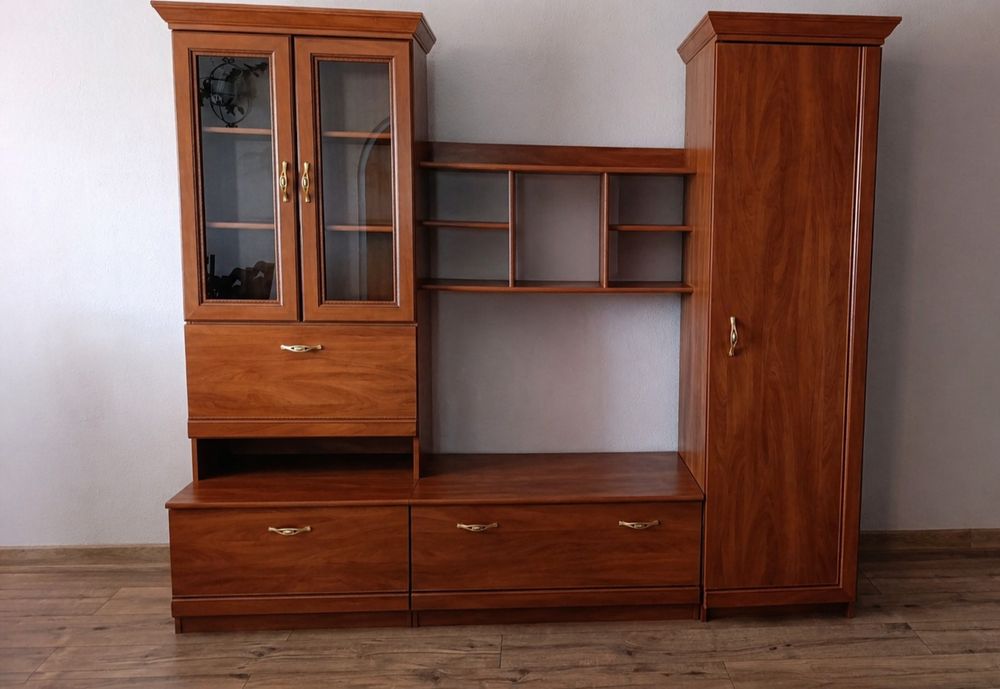 Komplet mebli pokojowych