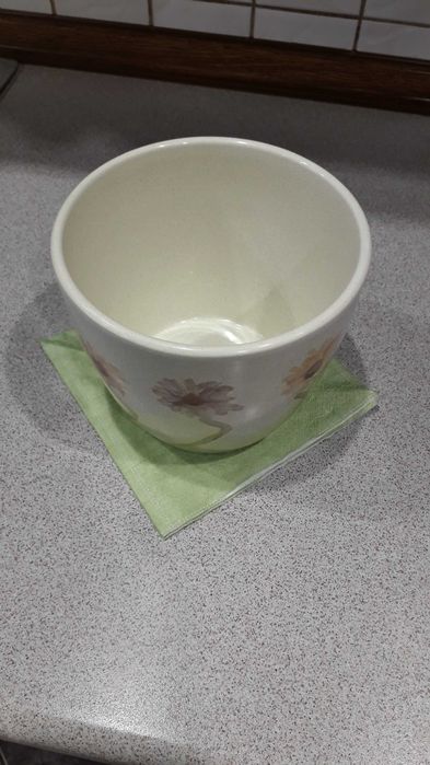 Pojemnik osłonka na doniczkę ręcznie malowana w kolorach brązu - ecru