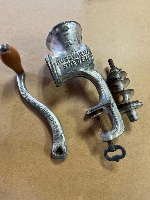 Máquina antiga para triturar