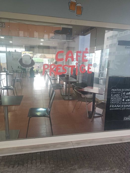 "Café Prestige bem situado"