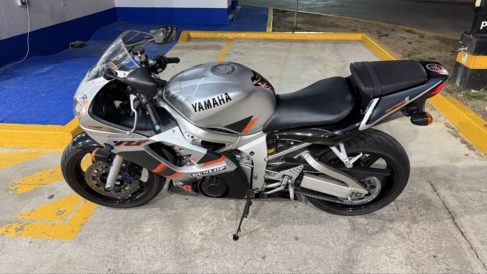 Yamaha R6 - Ano 1999