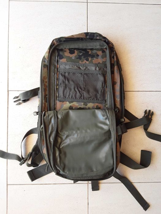 Mochila camuflado estilo militar