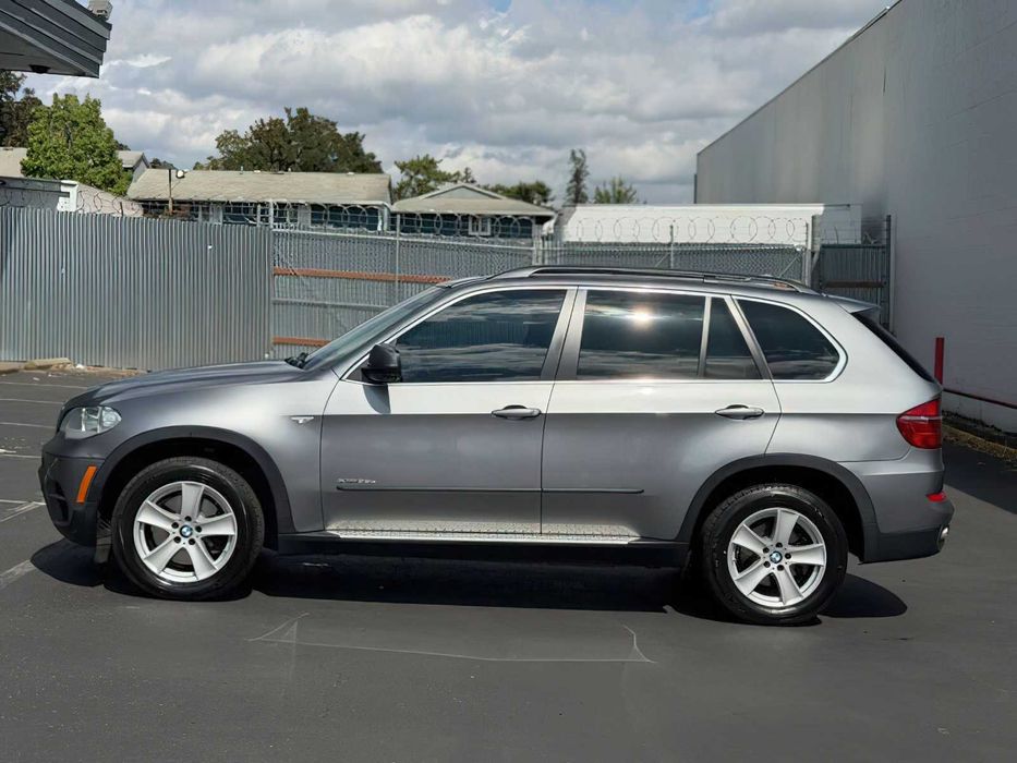 BMW X5 xDrive35d      2013