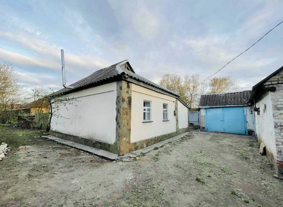 Продам будинок в передмісті