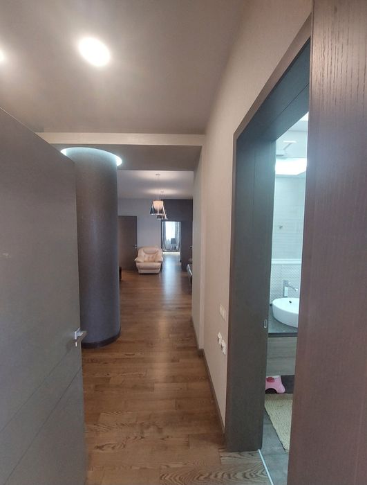 3-к(3 спальни),новострой,ГАЗ,м.Ярослава Мудрого 2 мин