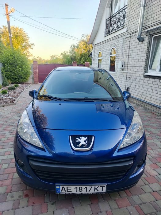 Продам Пижо 207  1.4 газ