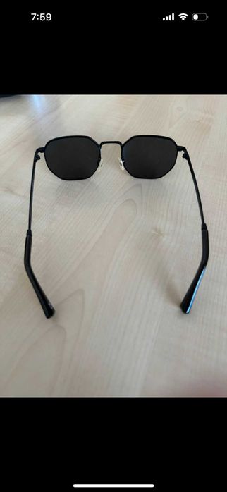 Oculos de Sol da Hawkers, como novos, preto.