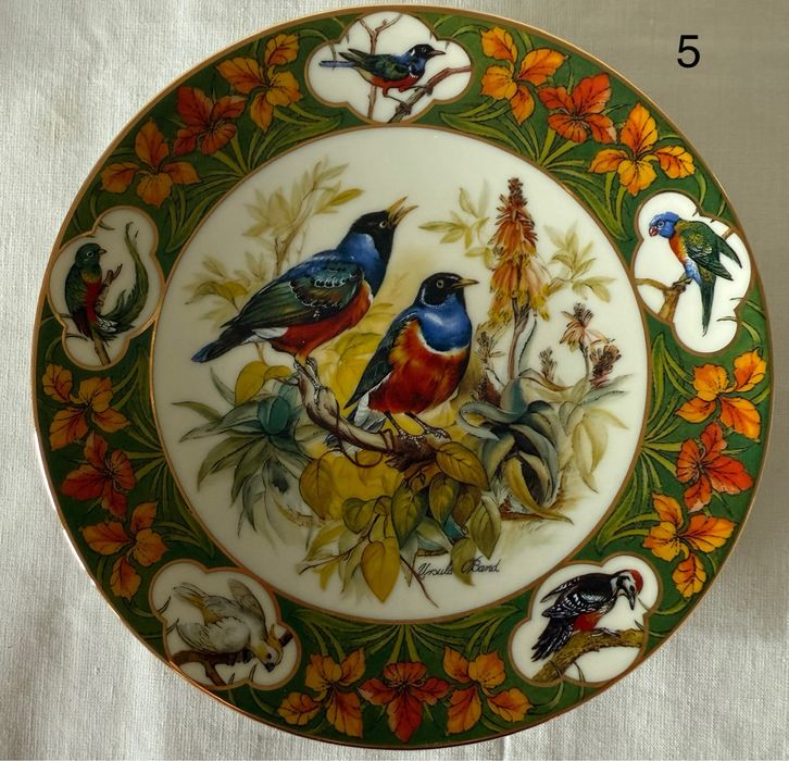 Вінтажні настінні панно тарілки Ursula Band