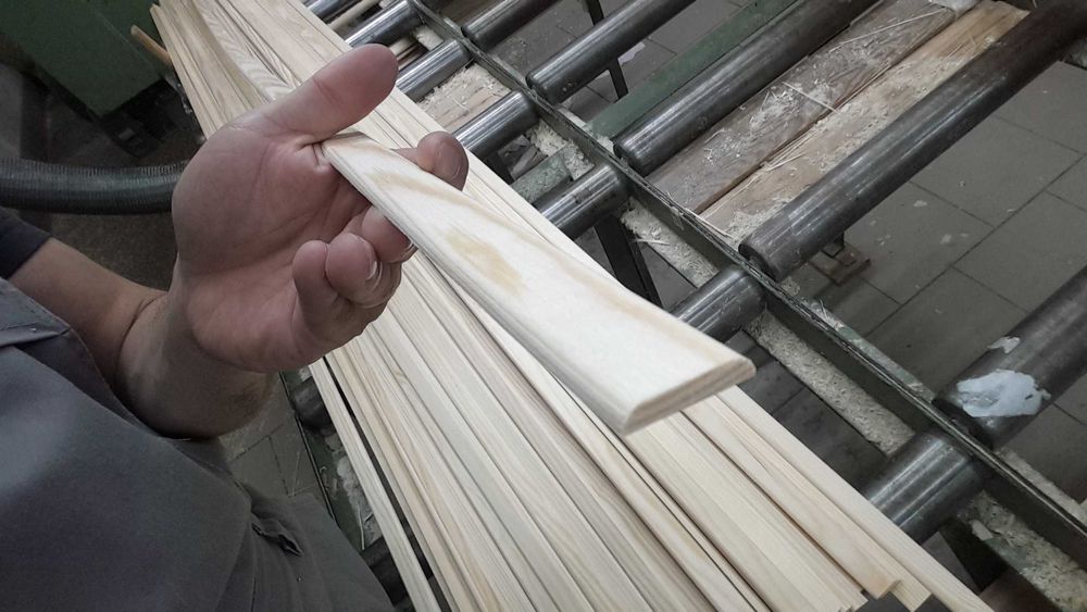 Listwa maskująca 5x22 mm drewniana maskownica opaska  wykończeniowa