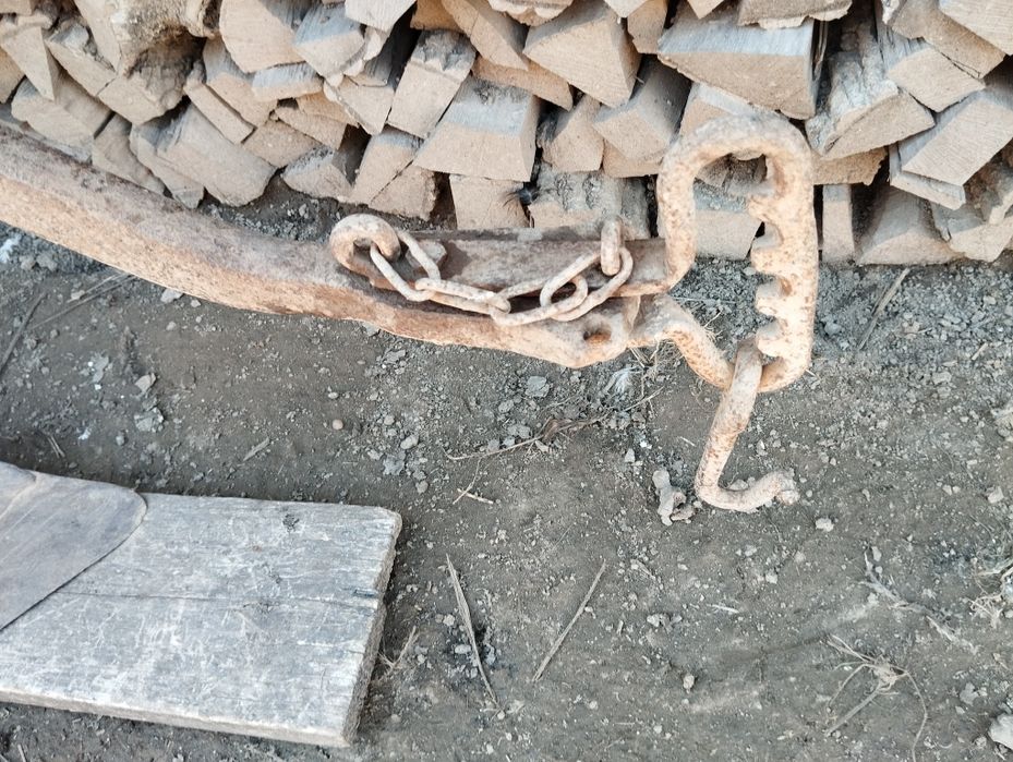 Плуг кінний  обсипач