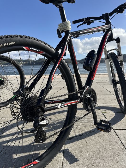 Bicicleta Cube e Quer como novas