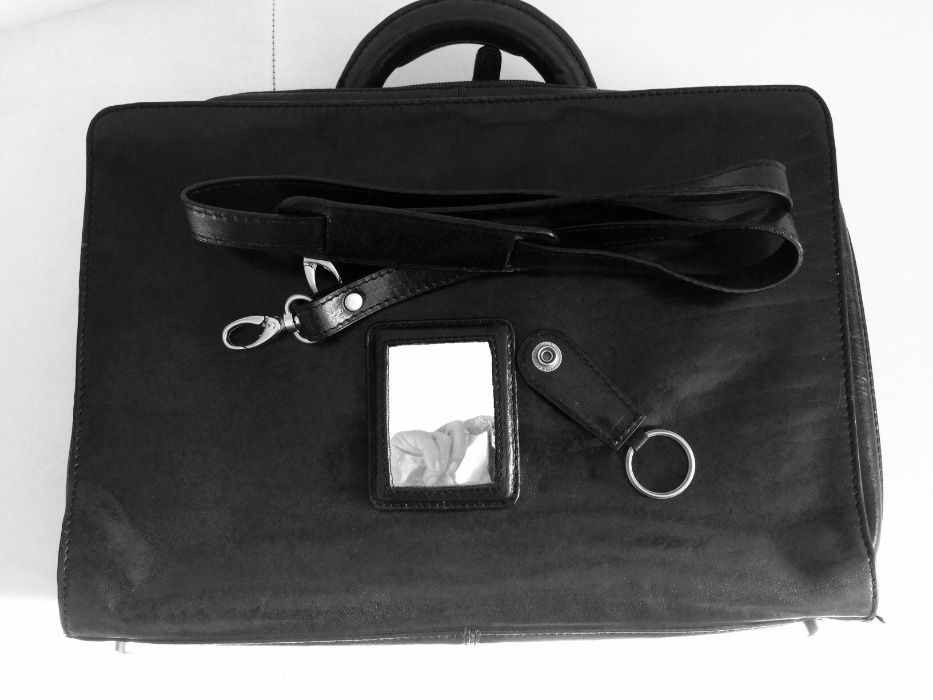 Kuferek skórzany damski marki Vip Collection