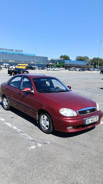 автомобиль заз Ланос