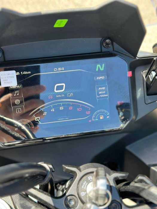 Мотоцикл CFMOTO 700MT