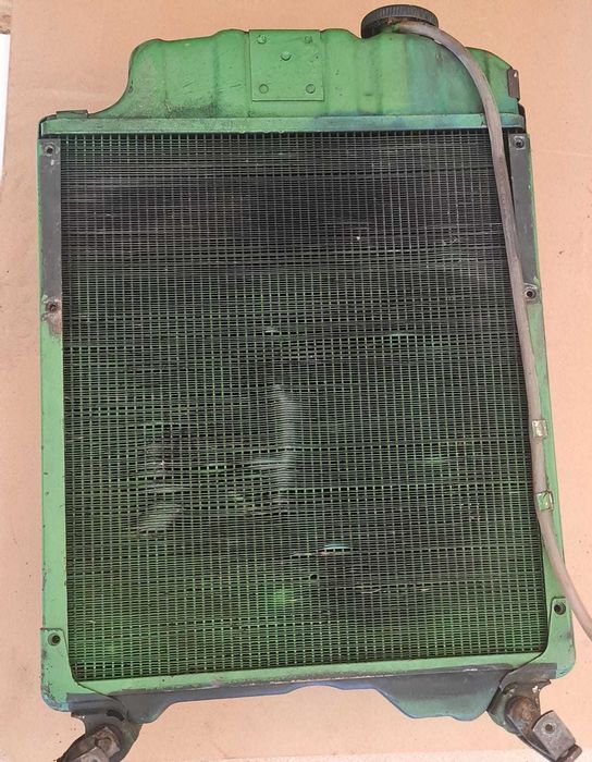 CHŁODNICA do John Deere 2040, 2040s 2250, 2450, 2650, 2850