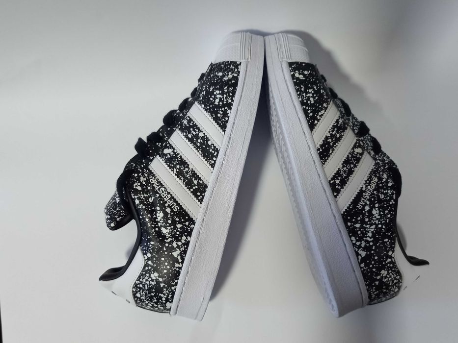 Buty adidas
Superstar ,wyjatkowy model.