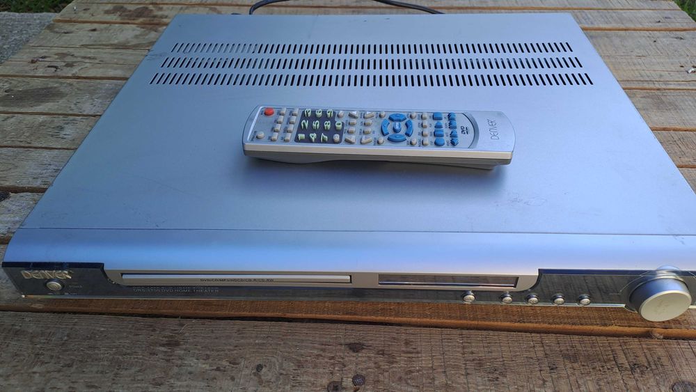 DVD Player and CD Reader64585405633539124