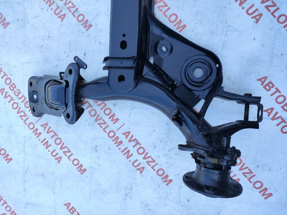 Volkswagen Golf VII 2013-2020 задня балка 5Q0501049T