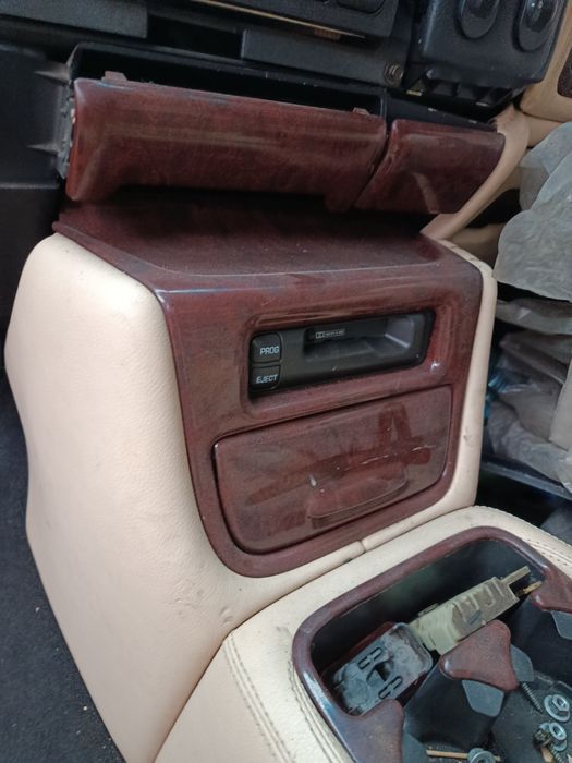 Запчастини Шевролет Субурбан Тахоє 5:3 2003 рік